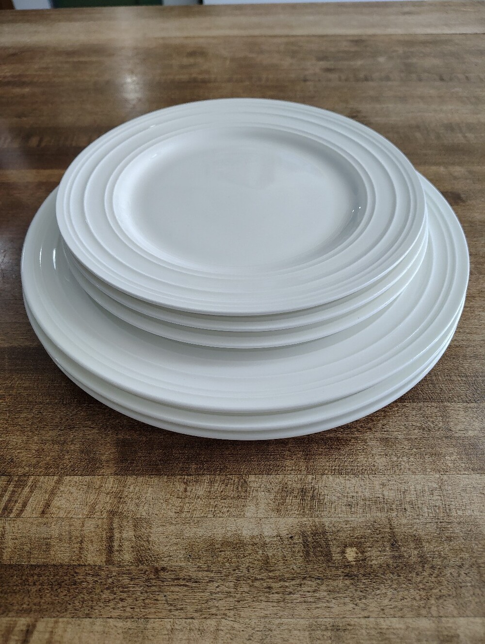 Mikasa Ciara Bone China, 3 Dinner Plates & 3 Salad Plates